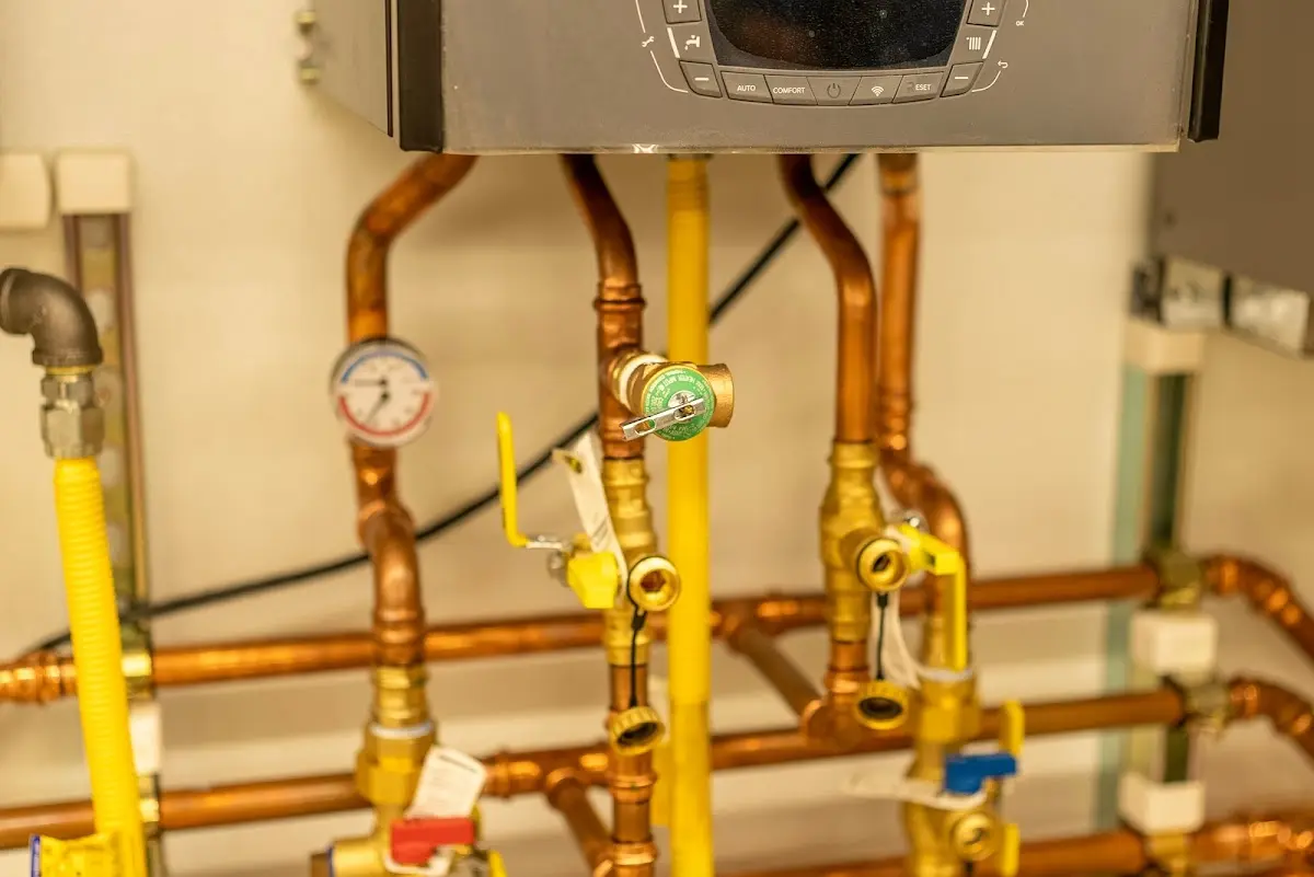 Licensed technician providing Sewer Cleanout for a homeowner in Baxter Springs